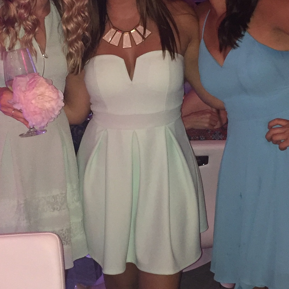 Windsor light blue dress